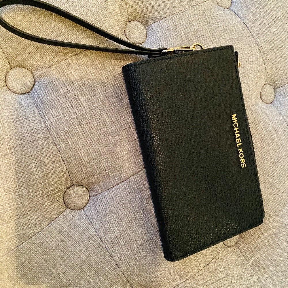Michael Kors Clutch